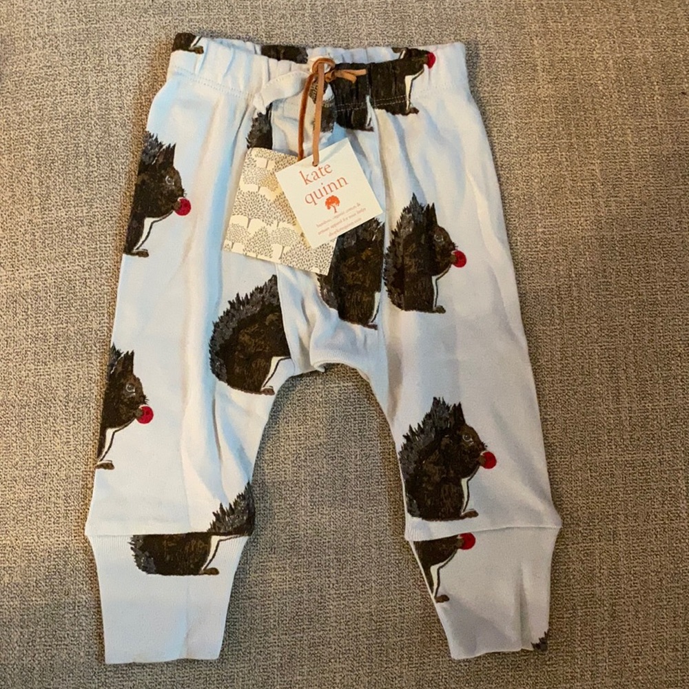 Kate Quinn 100% organic cotton chipmunk print “panda pant” 6-12 mos BRAND NWT